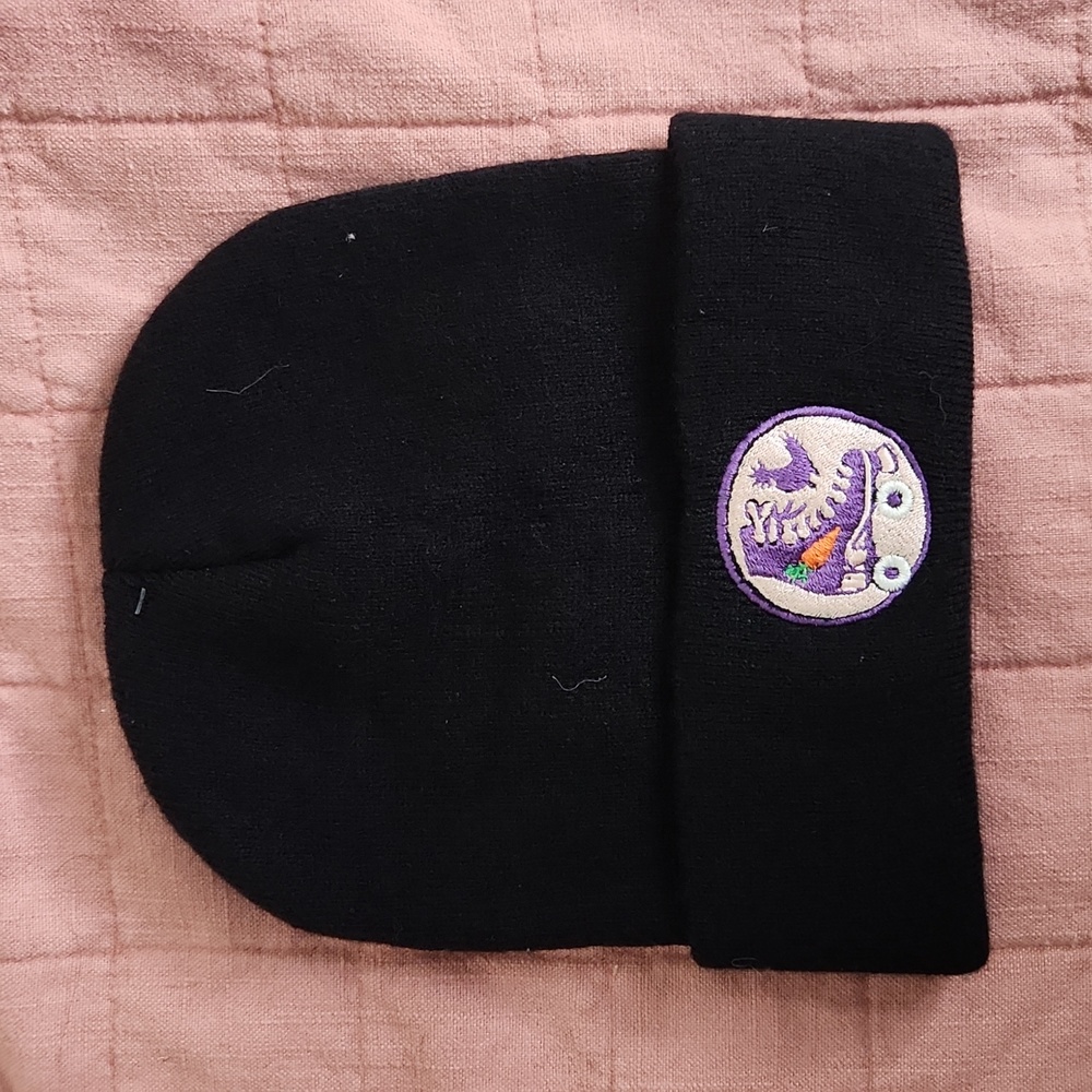 Black beanie